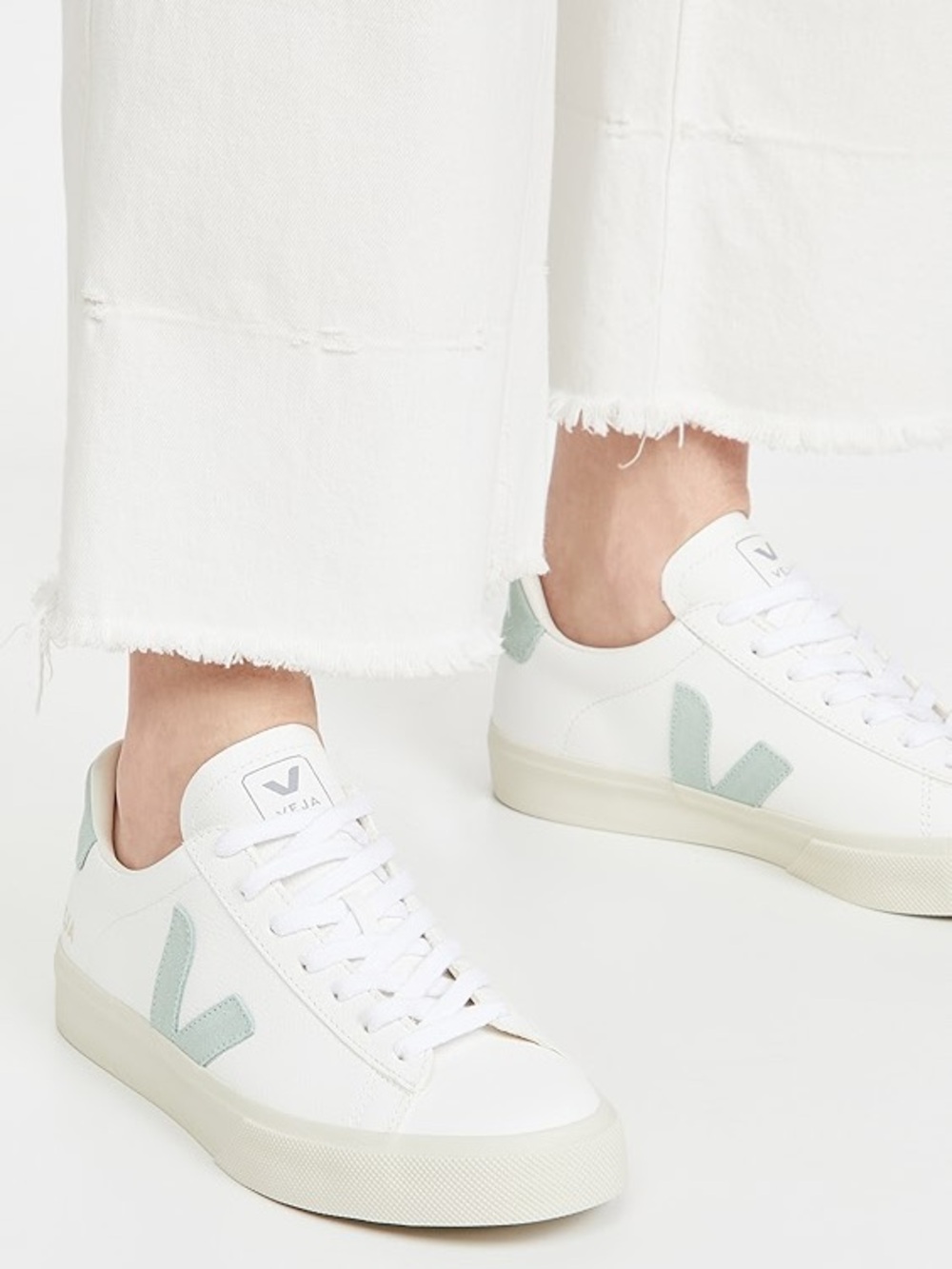 veja campo sneakers